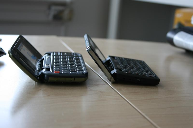 Illustration for article titled Lightning Review: LG enV2 from Verizon